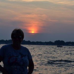 Meet your Posher, Debbie